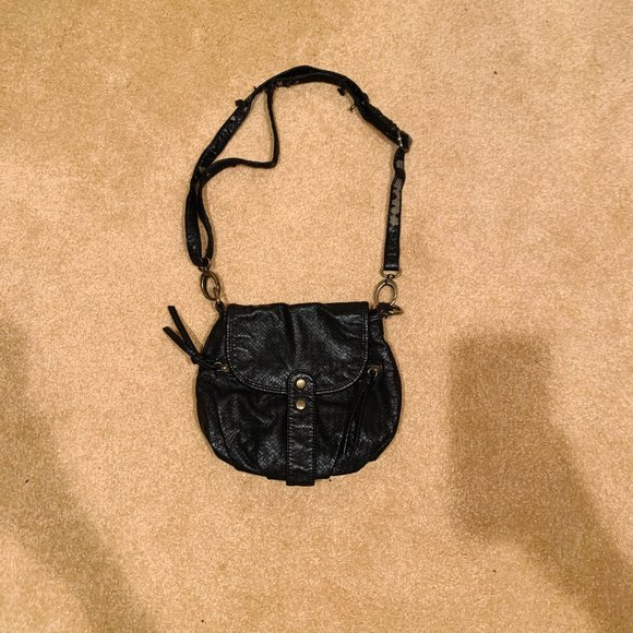 Deux Lux Black Crossbody Purse - Picture 1 of 4